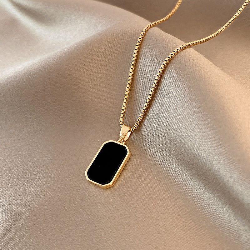 Black Fashion Necklace